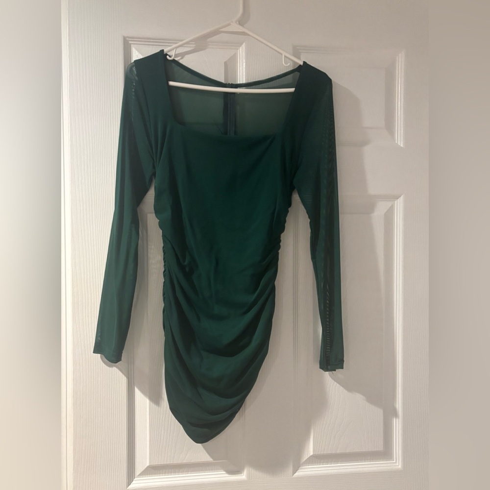 Worn once, I loved it but no longer have room in my closet!